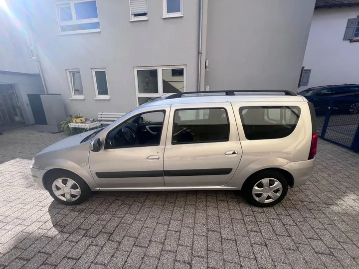 Dacia Logan