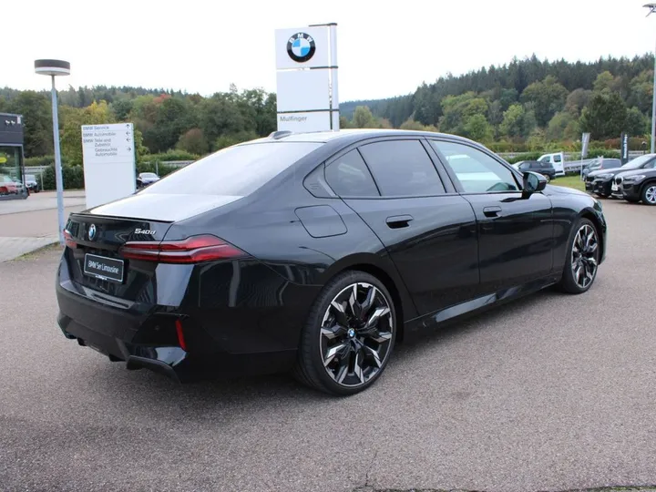 BMW 540