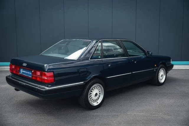 Audi 200