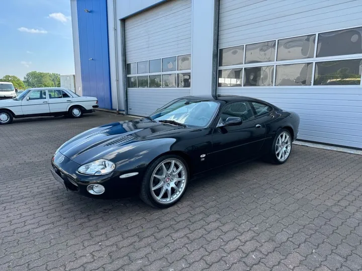 Jaguar XKR