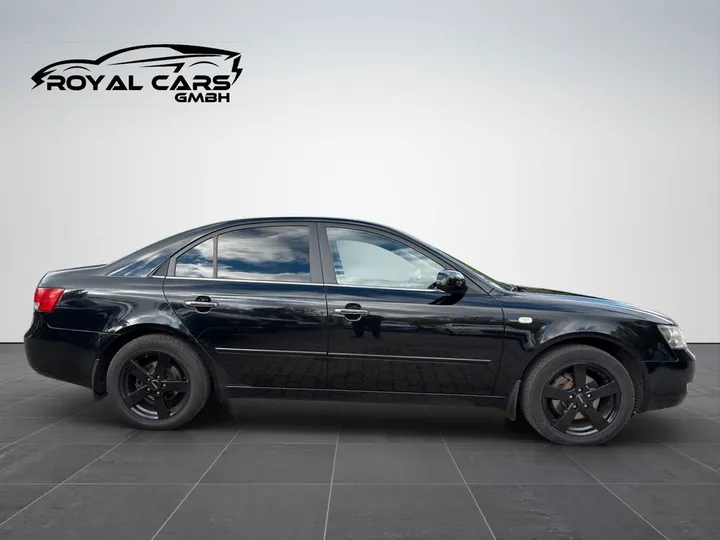 Hyundai SONATA