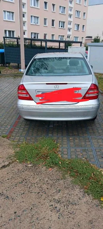 Mercedes-Benz C 180
