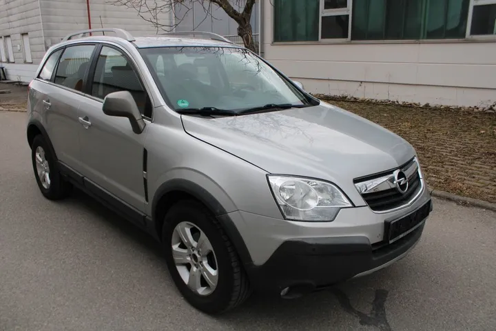 Opel Antara