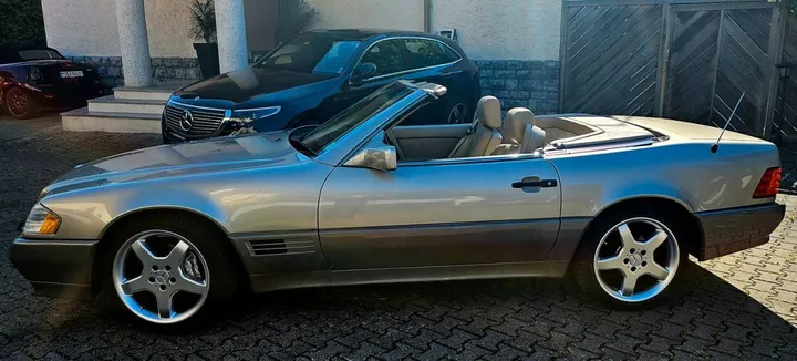 Mercedes-Benz SL 320