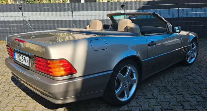 Mercedes-Benz SL 320