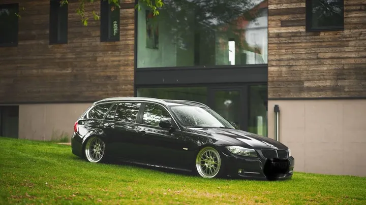 BMW 335