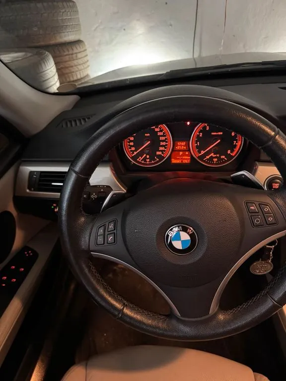 BMW 335