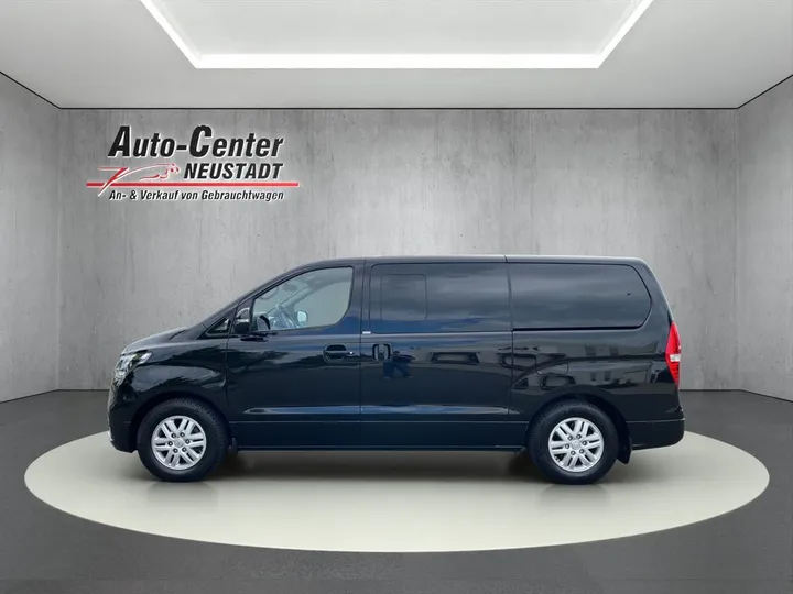 Hyundai H-1