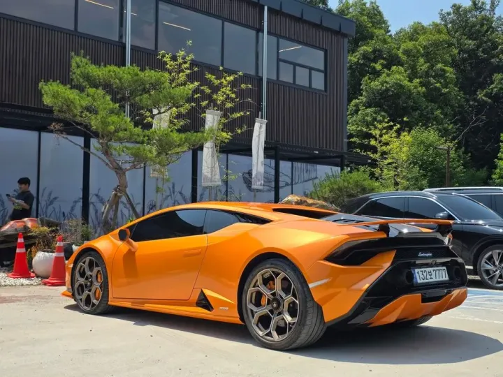 Lamborghini Huracan
