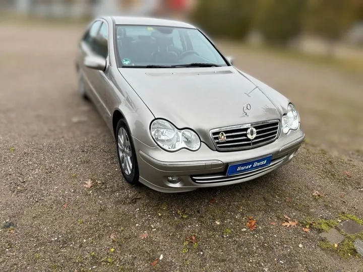 Mercedes-Benz C 180
