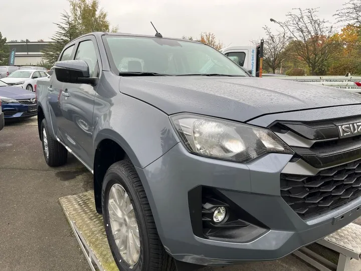Isuzu D-Max