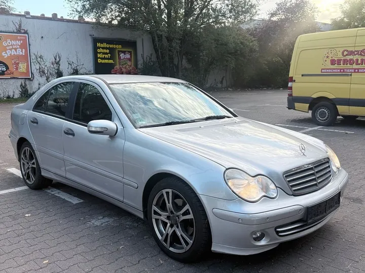 Mercedes-Benz C 180