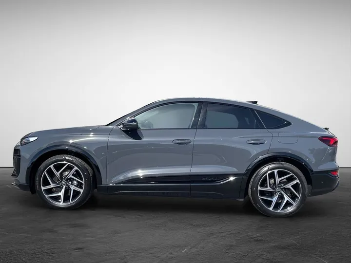 Audi SQ6 e-tron