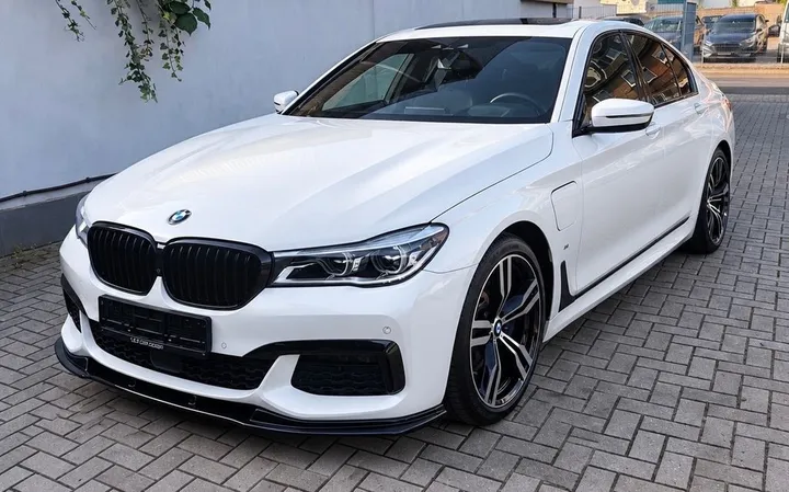 BMW 740