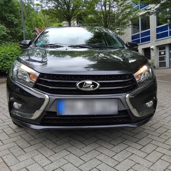 Lada Vesta