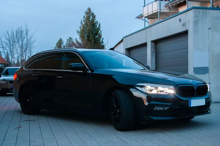 BMW 530