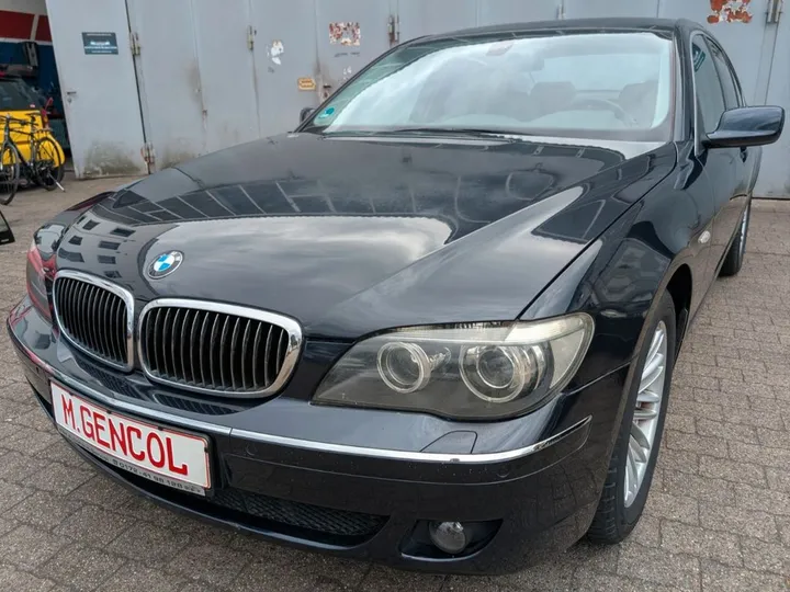 BMW 730