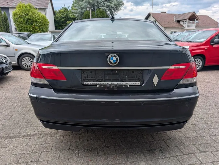BMW 730