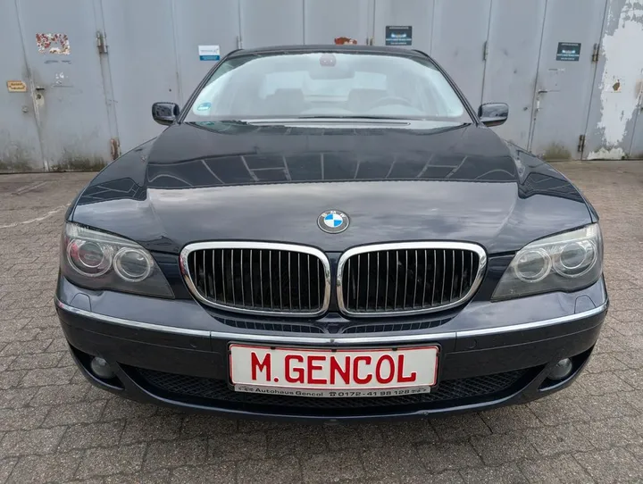 BMW 730