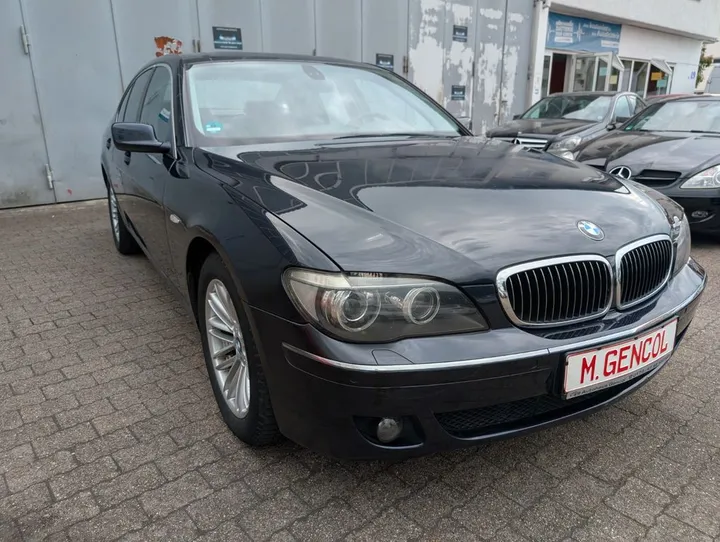 BMW 730