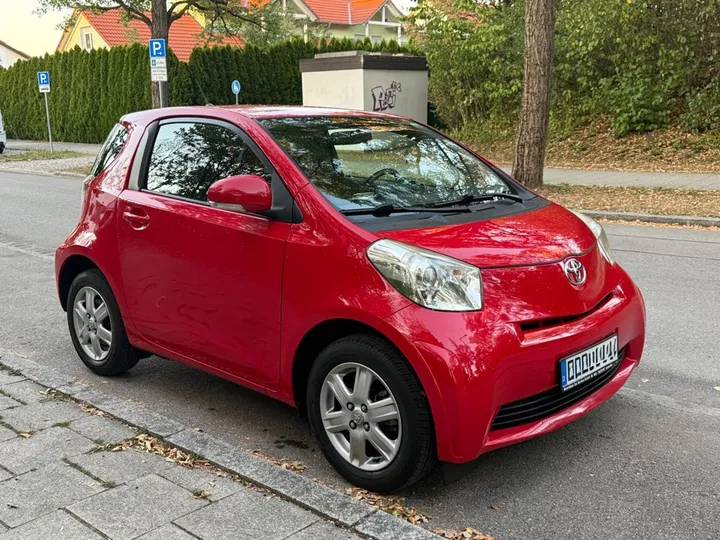 Toyota IQ