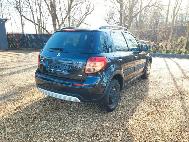 Suzuki SX4