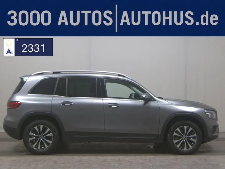 Mercedes-Benz GLB 200