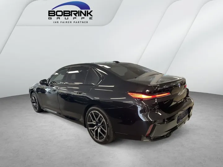 BMW 750