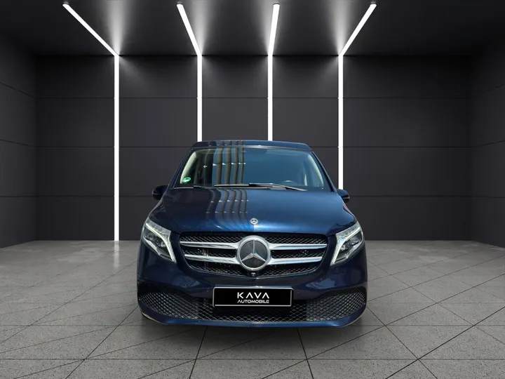 Mercedes-Benz V 250