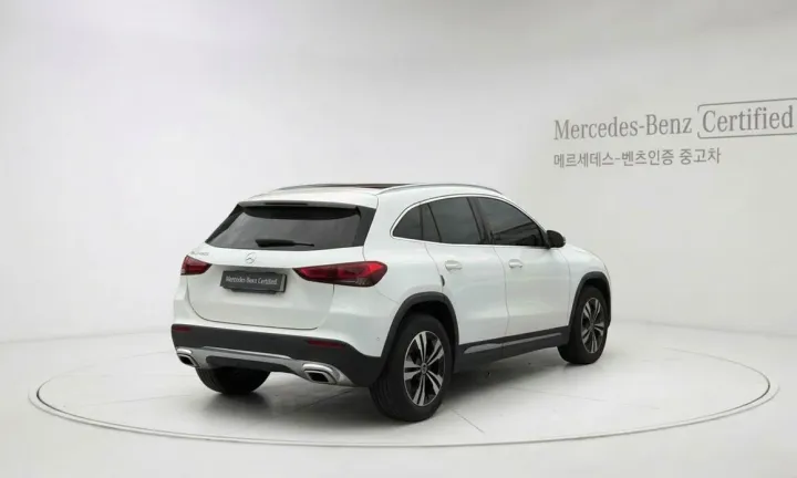 Mercedes-Benz GLA-Class