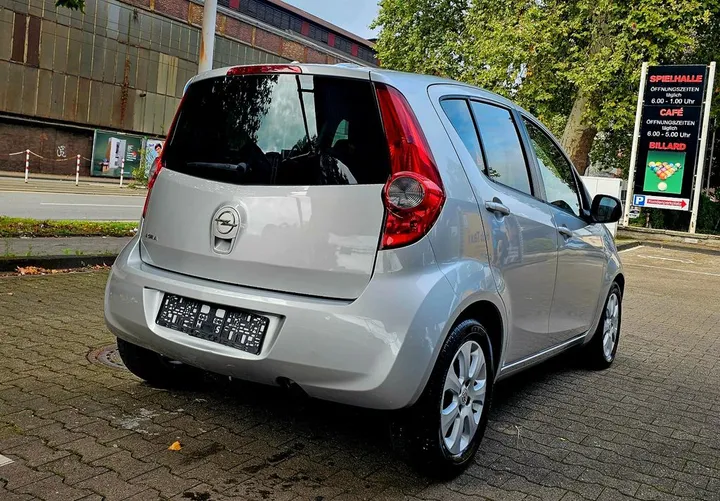 Opel Agila