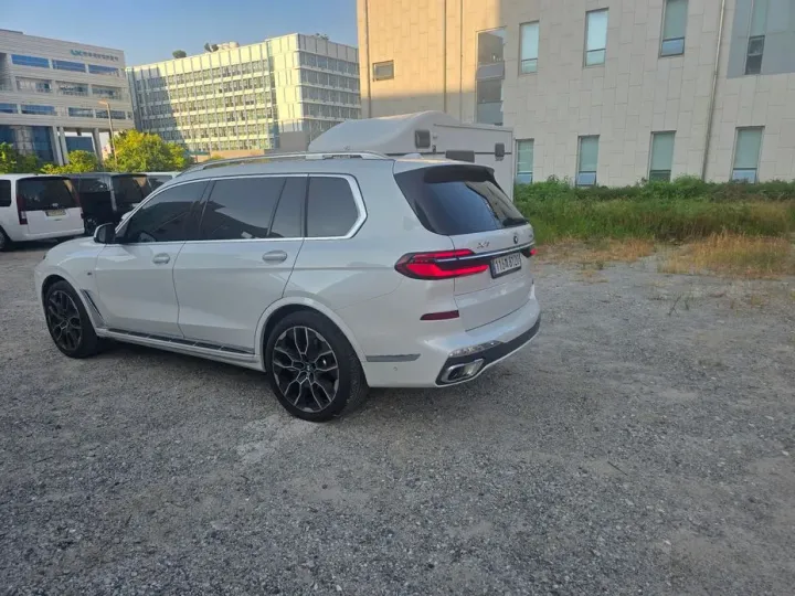 BMW X7
