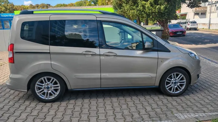 Ford Tourneo Courier