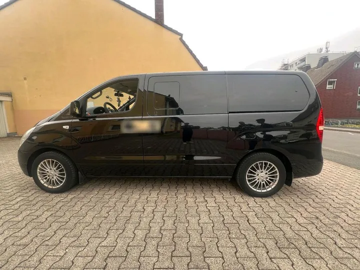 Hyundai H-1