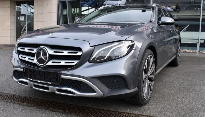 Mercedes-Benz E 400