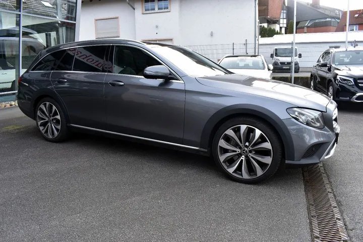 Mercedes-Benz E 400