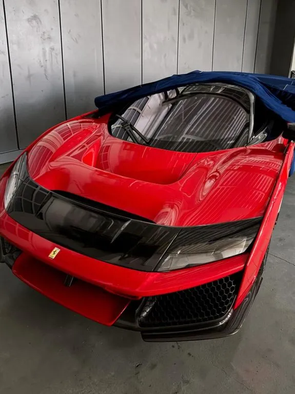 Ferrari F8