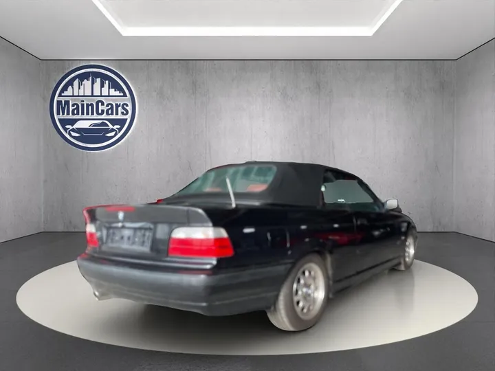 BMW 318