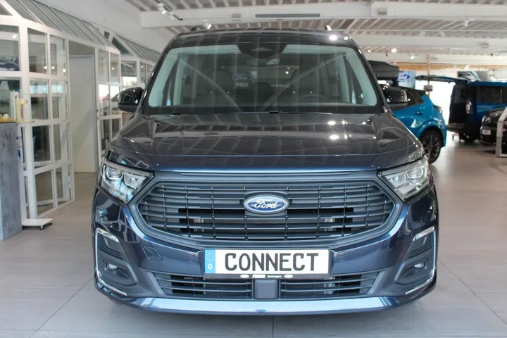 Ford Grand Tourneo