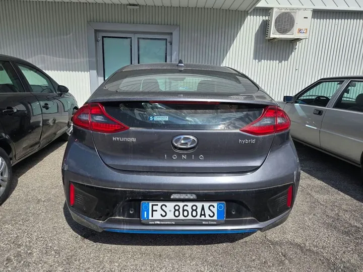 Hyundai IONIQ