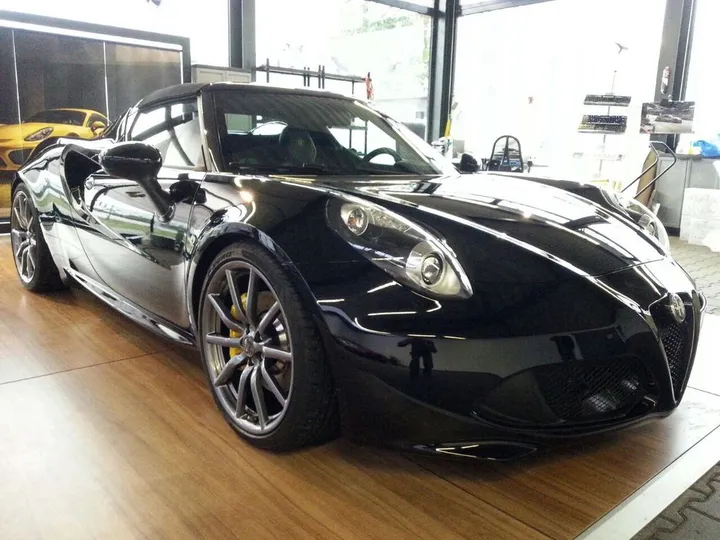 Alfa Romeo 4C