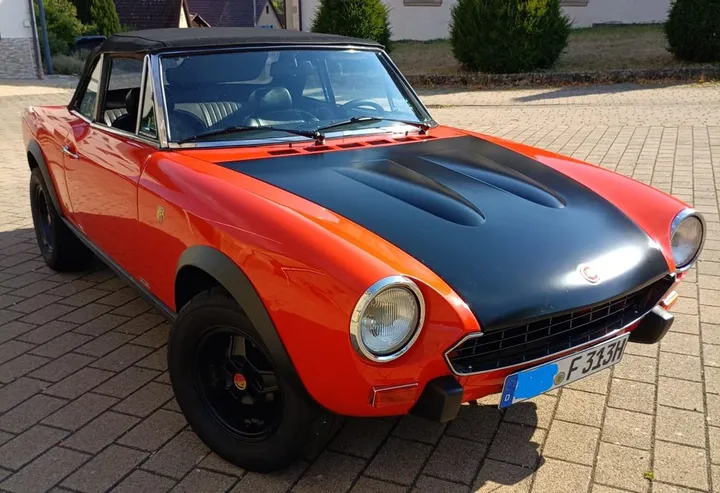 Fiat 124 Spider