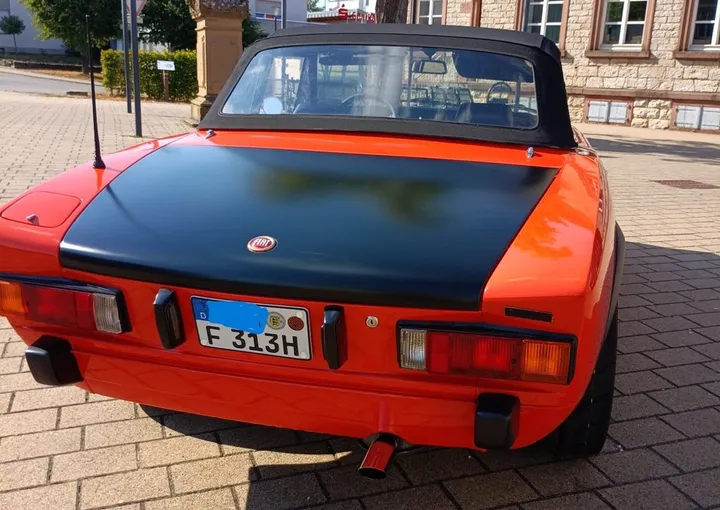 Fiat 124 Spider