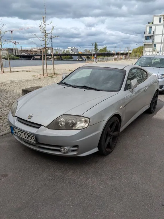Hyundai Coupe