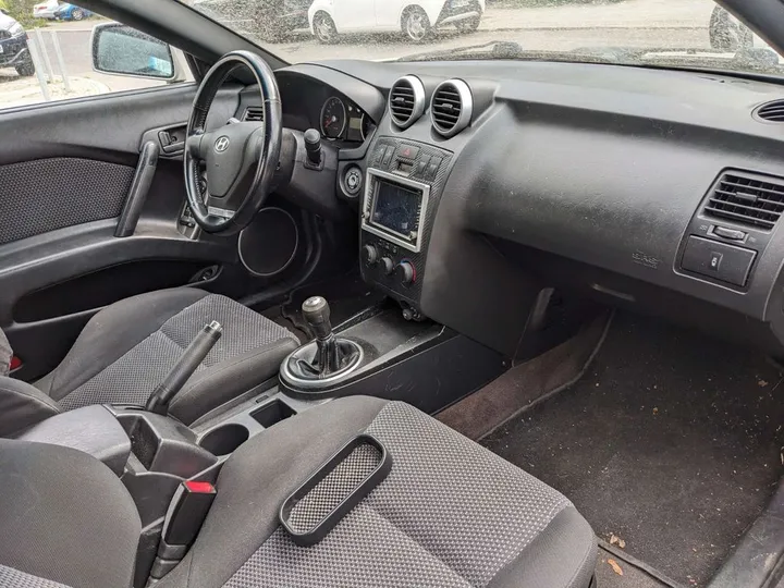 Hyundai Coupe