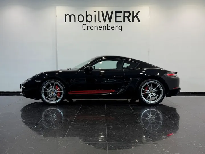 Porsche Cayman