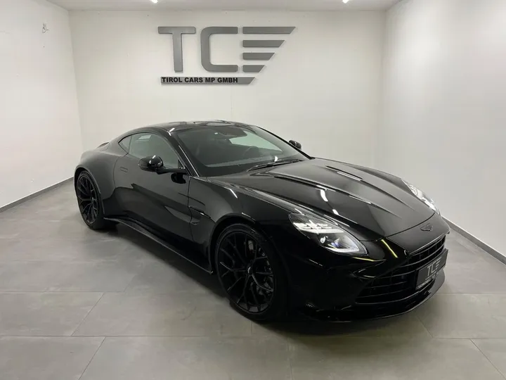 Aston Martin V8 Vantage