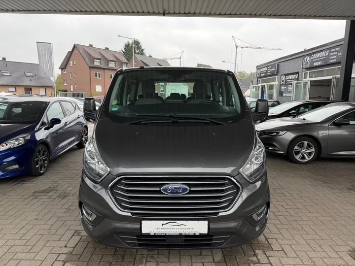 Ford Tourneo Custom