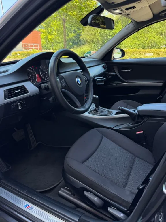 BMW 325