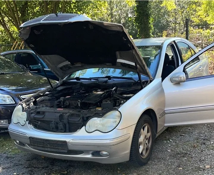 Mercedes-Benz C 180